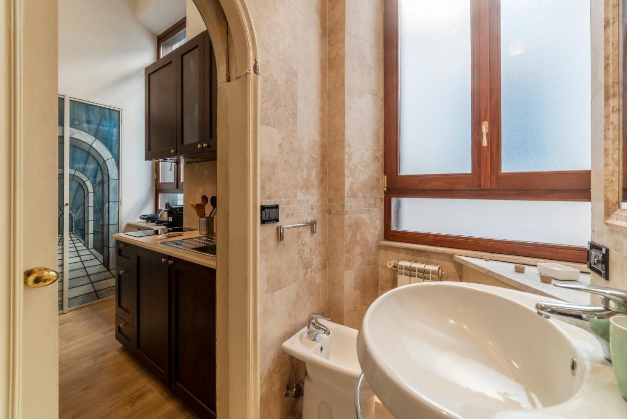 Piazza Di Spagna Elegant Apartment Рим Екстериор снимка